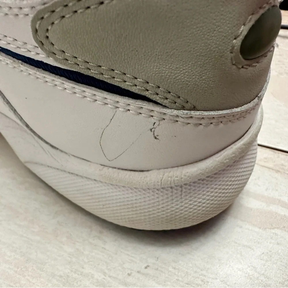 Easy Spirit Womens Sz 10 White Leather Promy Walk Run Sneakers Gym Shoes Comfy
